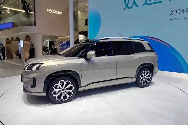 این سفینه فضایی هم‌قیمت دنا پلاس است