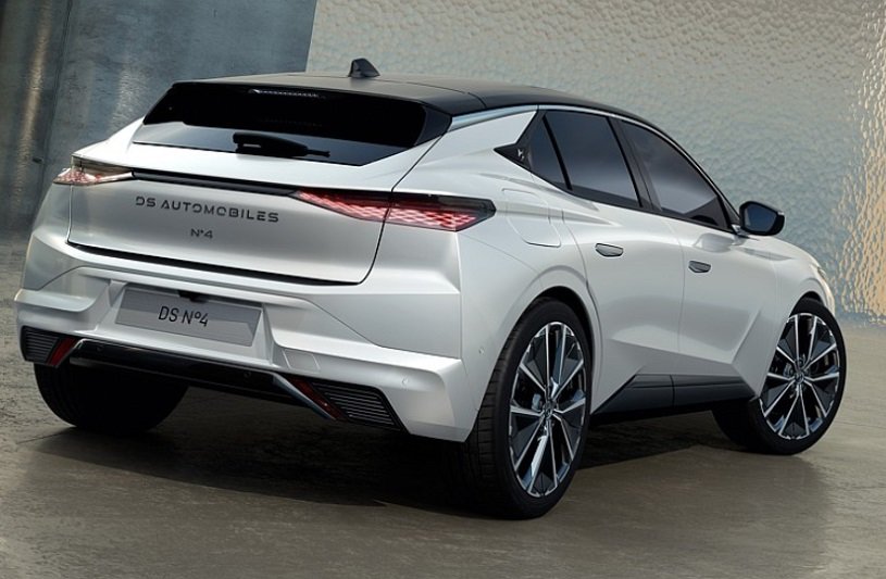 دی اس No.4؛ هاچ‌بک لوکس و هوشمند با ژن فرانسوی