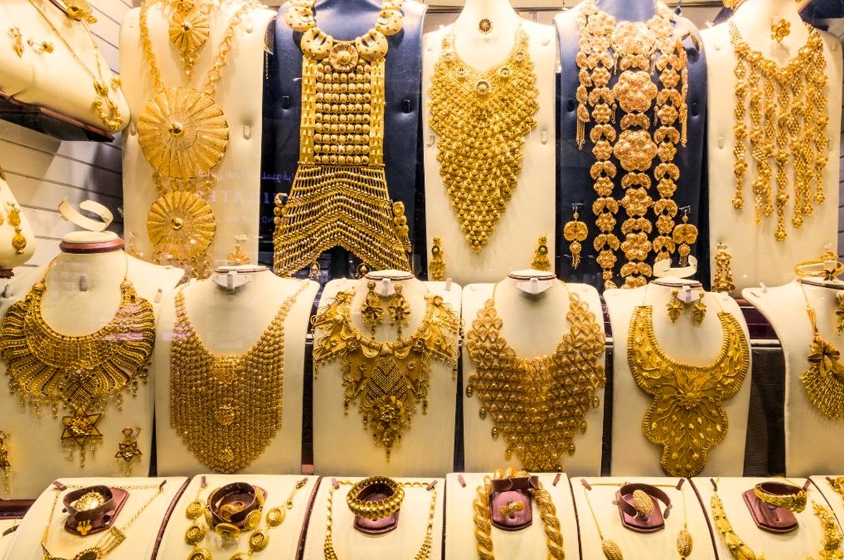 قیمت طلا ۱۸ عیار امروز چهارشنبه ۱۲ شهریور؛ عقبگرد بازار از مرز حساس