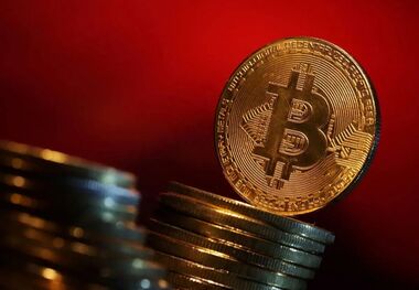 بازار ارز دیجیتال در آستانه رکوردزنی چهار آلت‌کوین/ اتریوم و سولانا پیشتازان بازار
