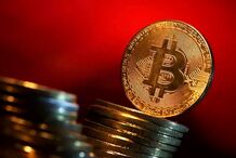 بازار ارز دیجیتال در آستانه رکوردزنی چهار آلت‌کوین/ اتریوم و سولانا پیشتازان بازار