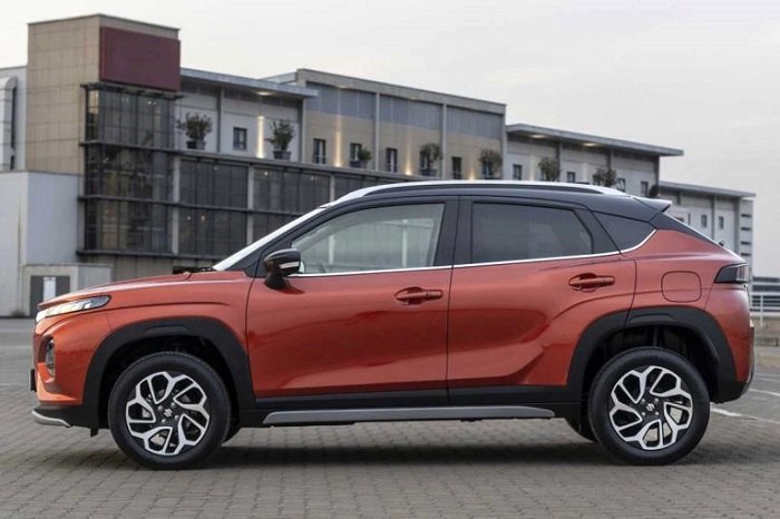 سوزوکی فرانکس؛ نه بزرگ به شاسیبلند وارداتی!