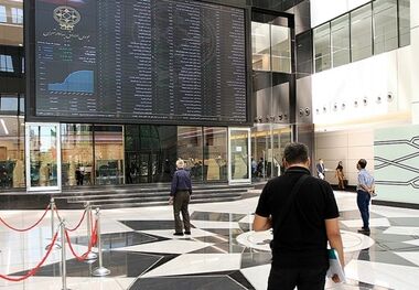عرضه ۷۹ هزار تن مواد پلیمری و شیمیایی در بورس کالا