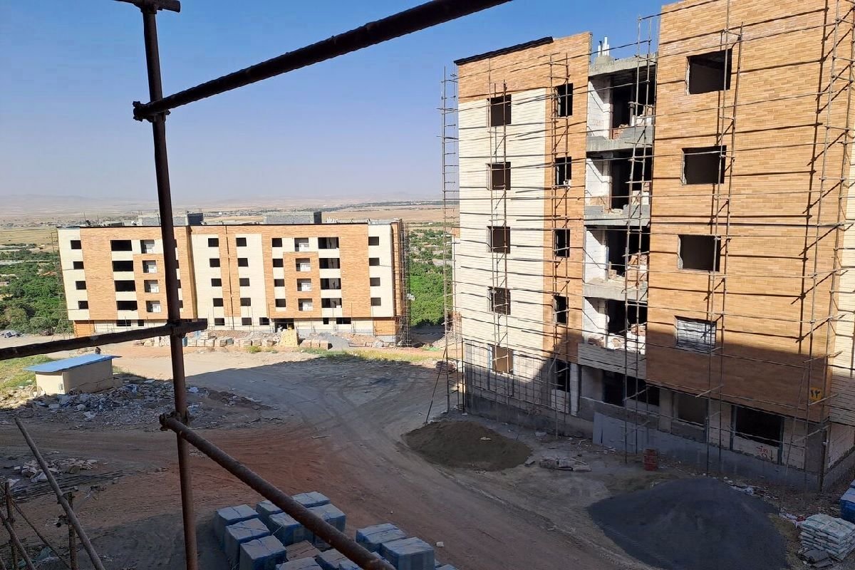 متقاضیان مسکن ملی در صف انصراف