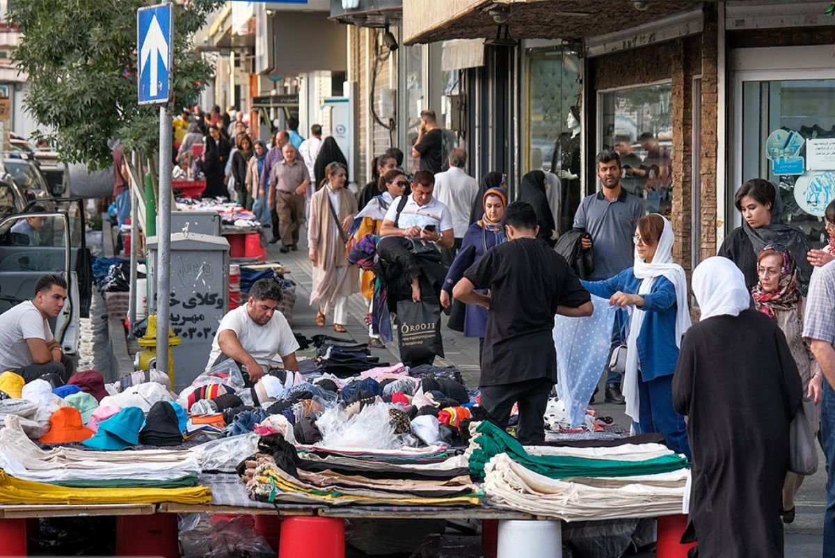 میوه و بهداشت و درمان، پرچمدار تورم بهاره