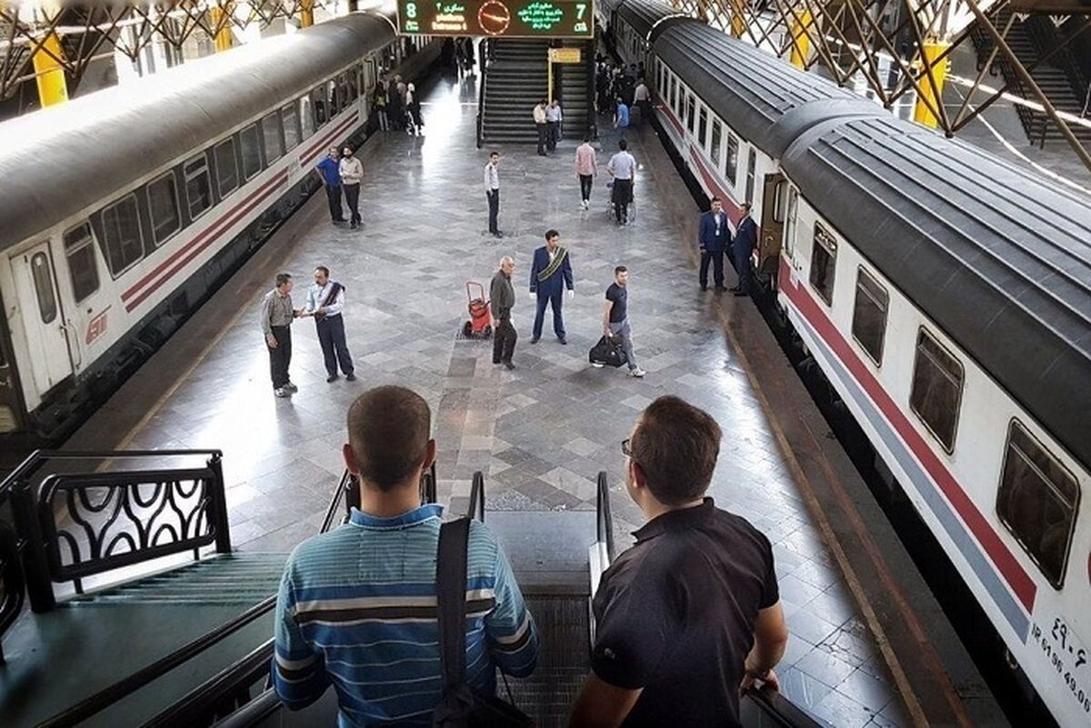 فروش بلیط قطارهای مسافری آذرماه آغاز شد