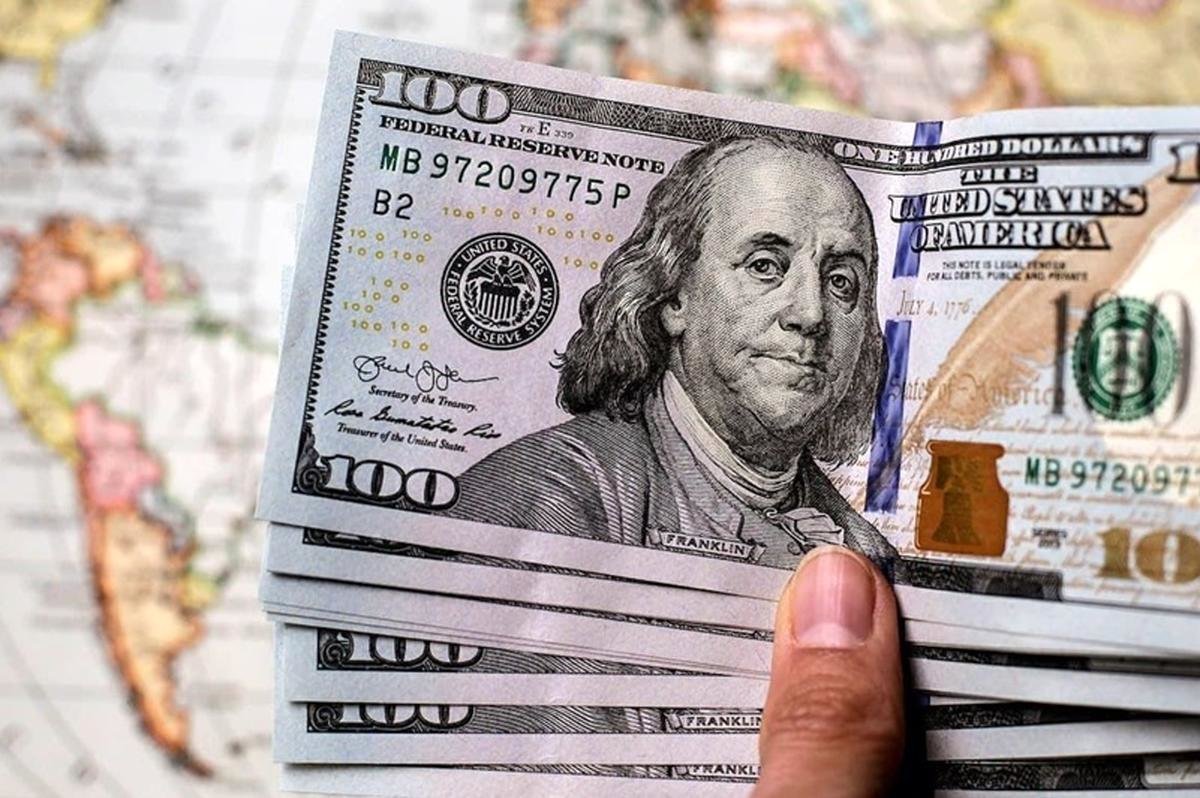 قیمت دلار امروز پنجشنبه 18 اردیبهشت/ ترمز دلار کشیده شد