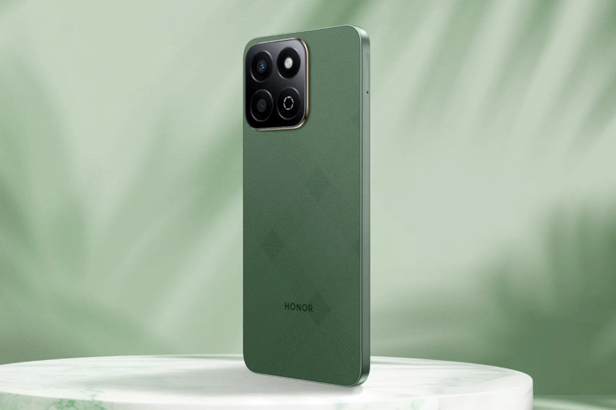 گلکسی A۱۷ سامسونگ رقیب جدید پیدا کرد