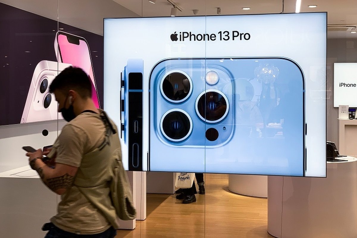 قیمت آیفون امروز یکشنبه 20 آبان/ سقوط چشمگیر قیمت آیفون 13