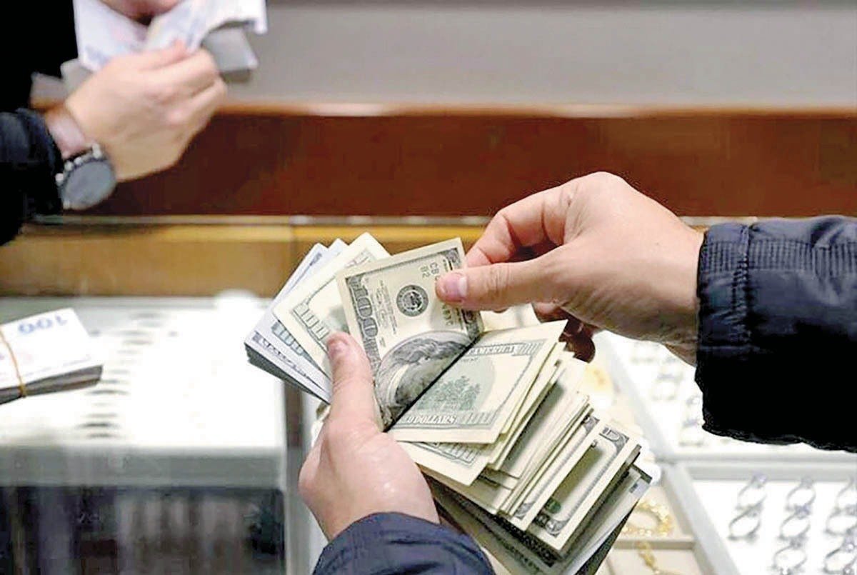 همتی وعده داد؛ دلار تک نرخی می‌شود