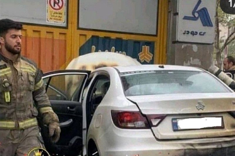 آتش گرفتن خودرو شاهین در مشهد (عکس و فیلم)