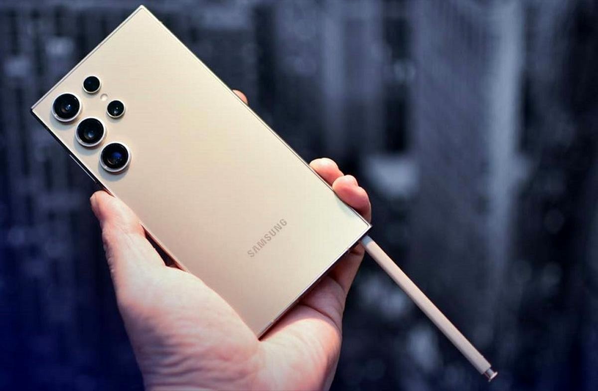 قیمت گوشی سامسونگ، شیائومی و آیفون امروز شنبه 10 خرداد/ پرچمدار کره‌ای ارزان شد